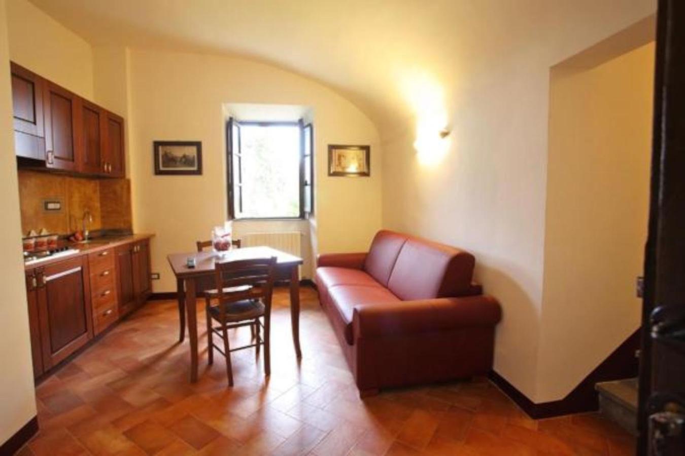 Antico Borgo La Commenda Aparthotel Montefiascone Exterior photo