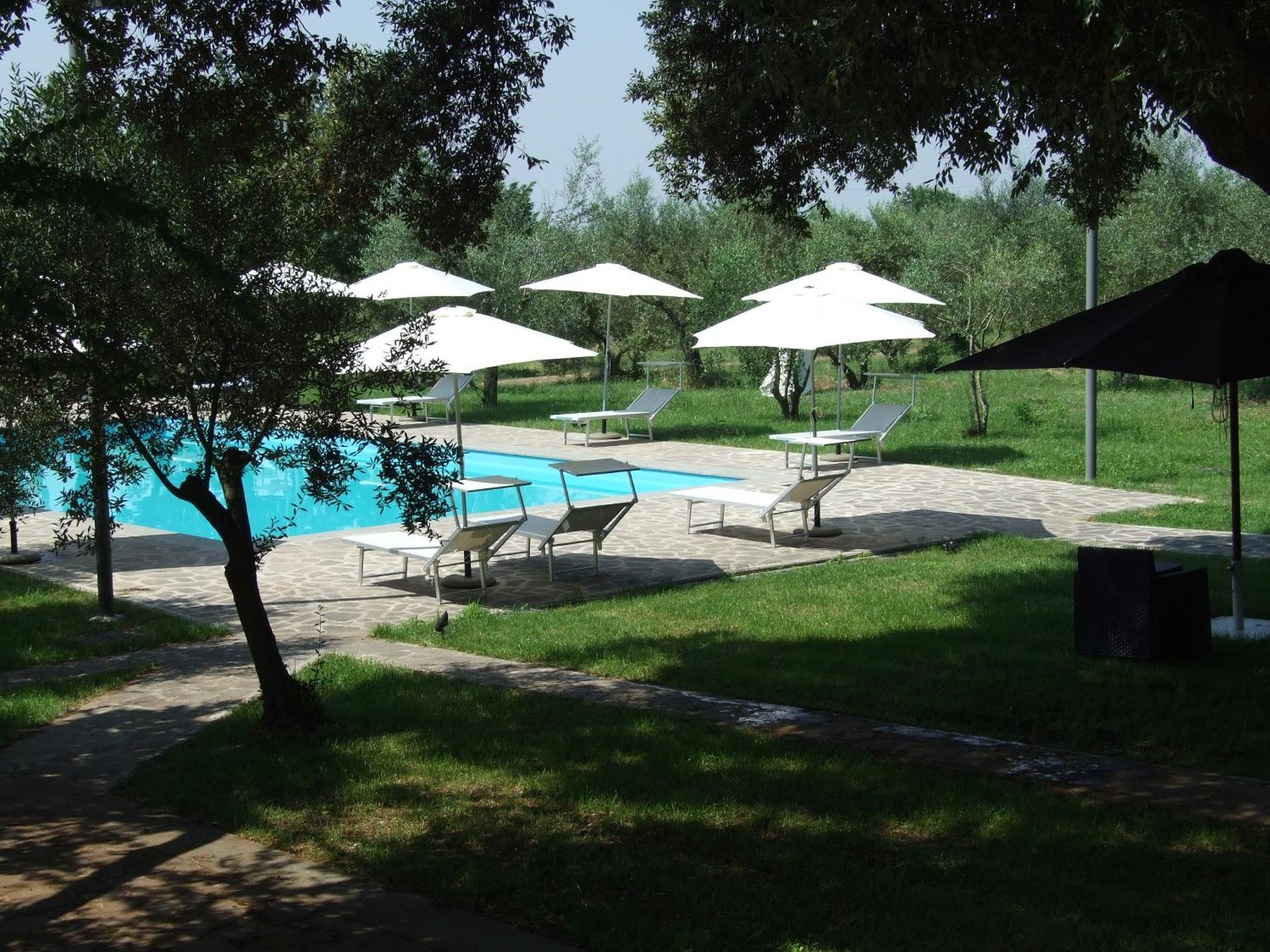 Antico Borgo La Commenda Aparthotel Montefiascone Exterior photo