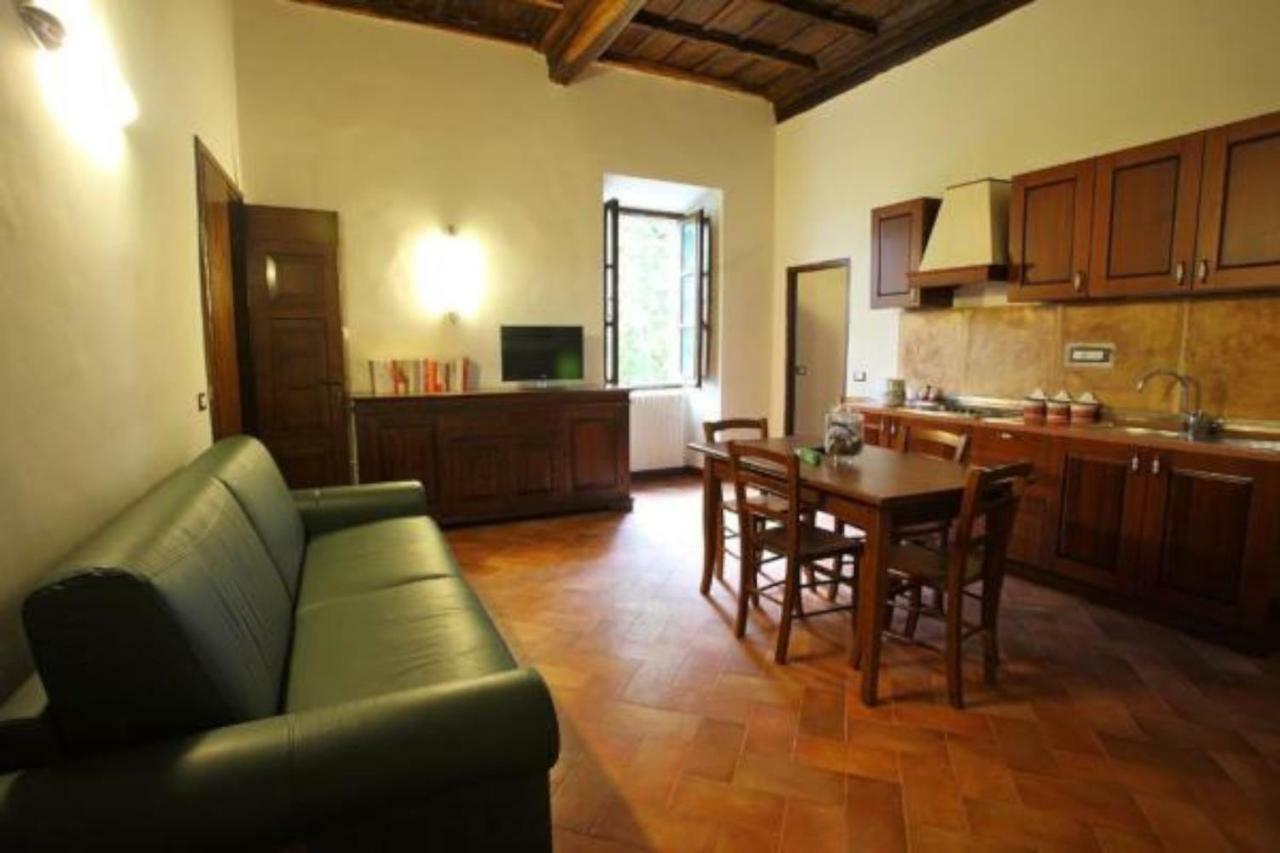 Antico Borgo La Commenda Aparthotel Montefiascone Exterior photo
